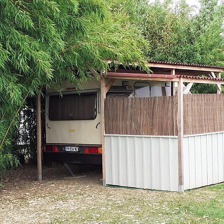 Maison D'Hotes Afrika Du Queyroux Ginestet Εξωτερικό φωτογραφία