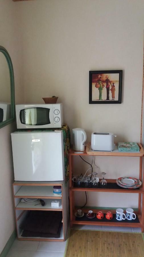 Maison D'Hotes Afrika Du Queyroux Ginestet Εξωτερικό φωτογραφία